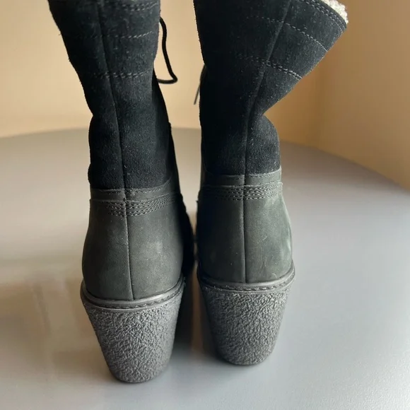 Women's Timberland Earthkeepers Amston Roll Top Black Boots Size 8 - Picture 5 of 11